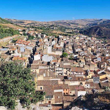 La Casa Di Emanuela Otel Caltavuturo Dış mekan fotoğraf